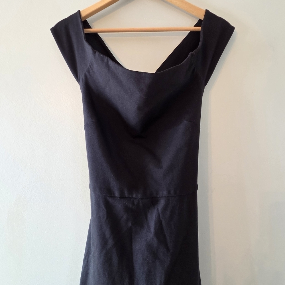 Aritzia Talula Varndell Cross Back Women's Bodycon Mini Black Dress Size Large - Picture 8 of 10